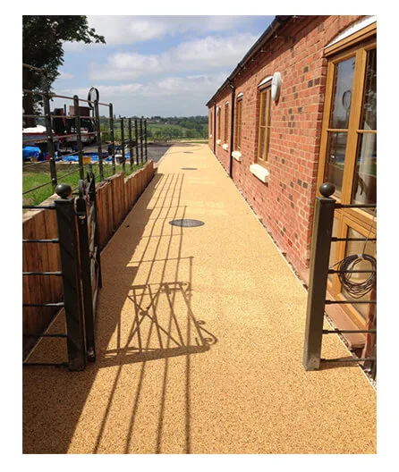 Resin Bound Gravel Pathway